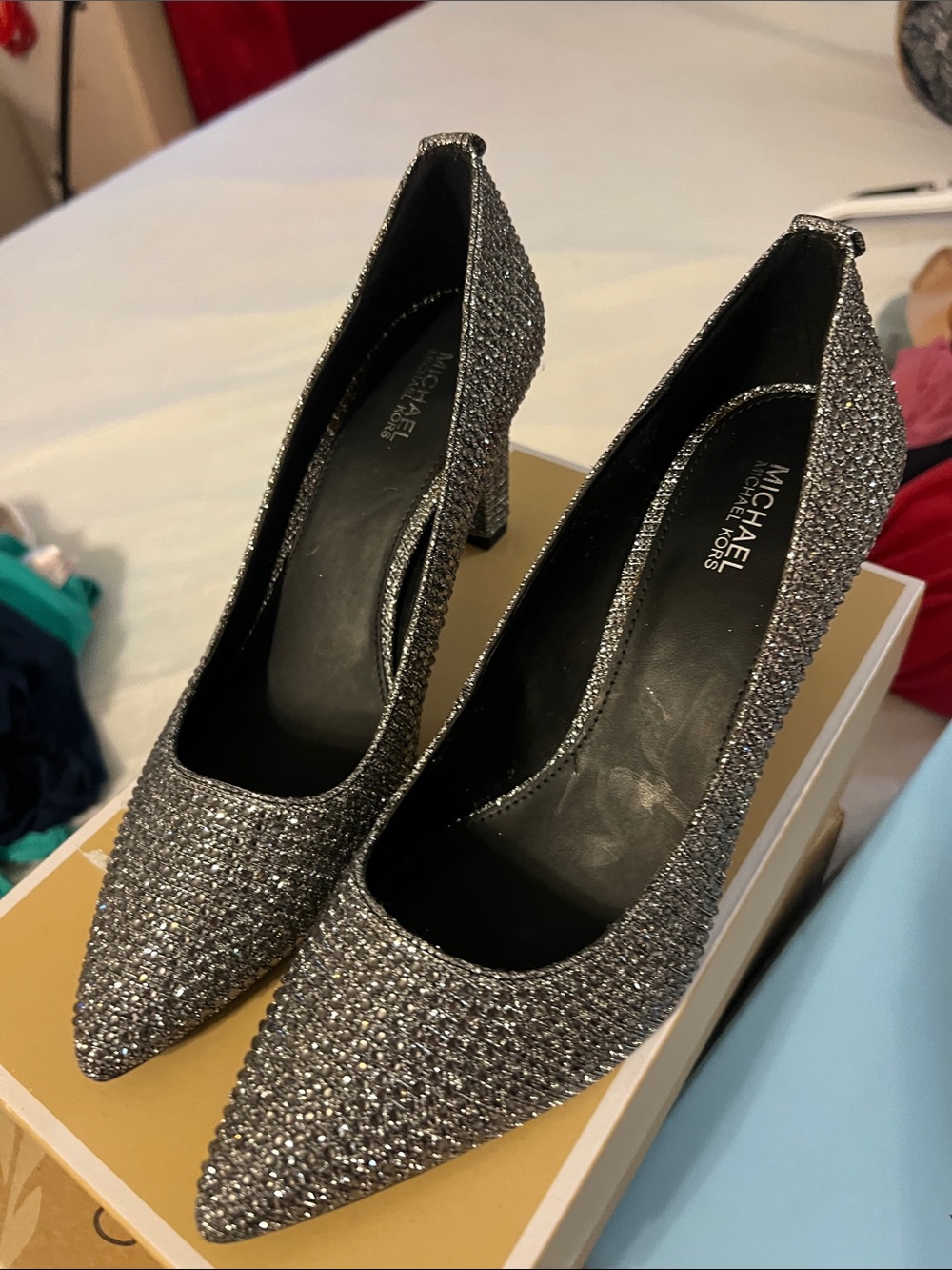 MICHAEL Michael Kors Silver Glitter Pointed-Toe Mid Heel Pumps